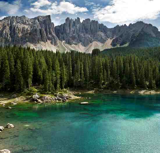 Der Karersee in Südtirol